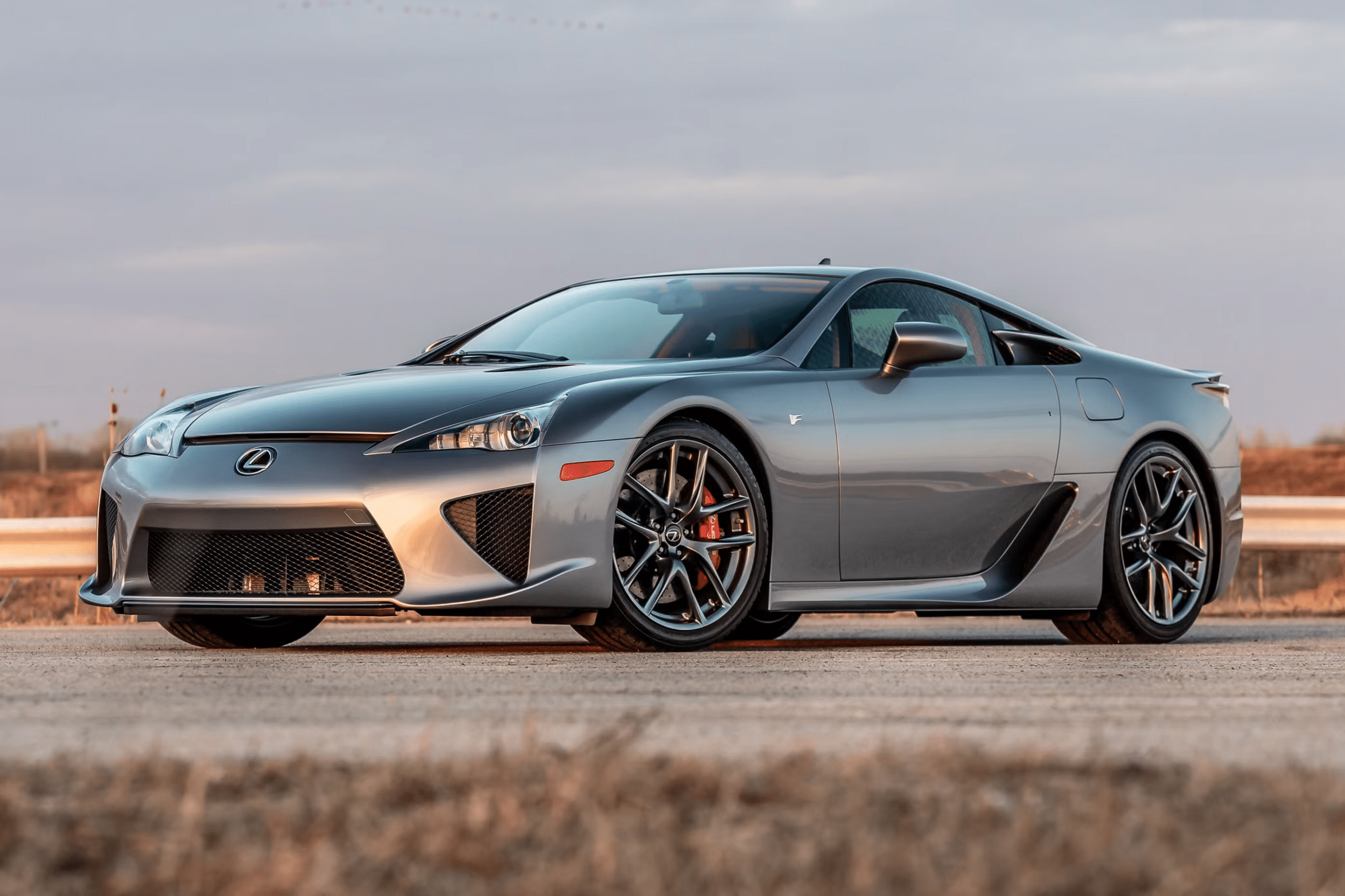 Lexus LFA, grey V10 coupe built between 2010 and 2012